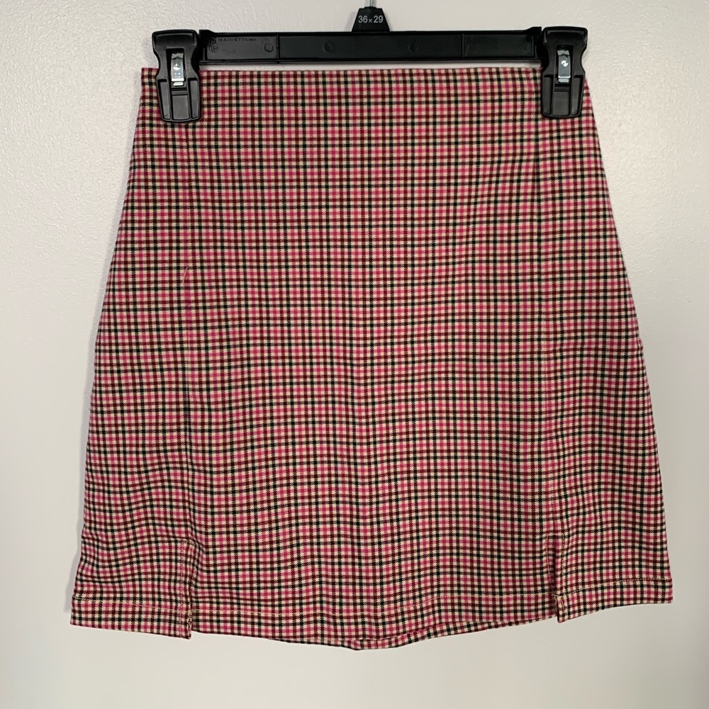 Brandy Melville Skirt *NEVER WORN*